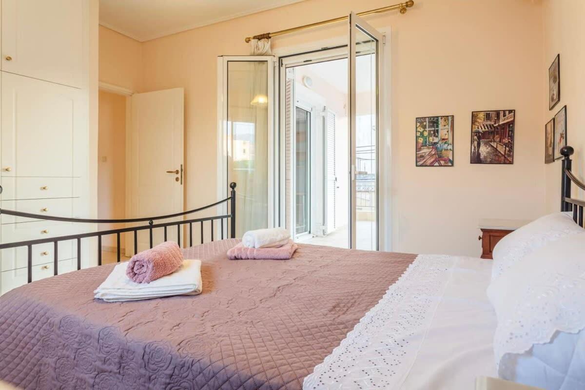 Spacious Urban Haven-Family Home, Perfect Location กาลามาตา ภายนอก รูปภาพ